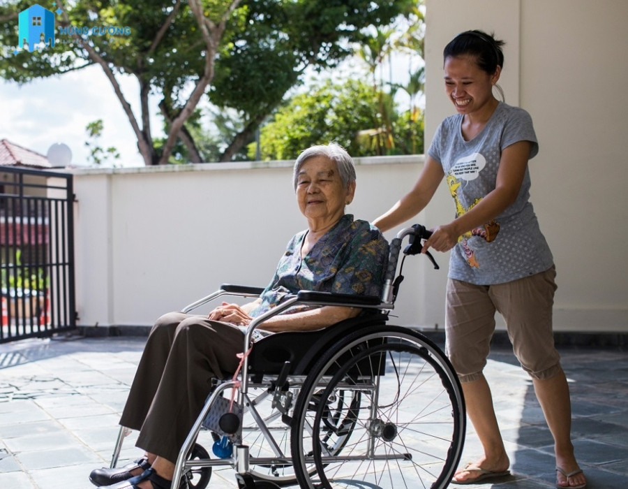 chăm sóc ông bà, bố mẹ