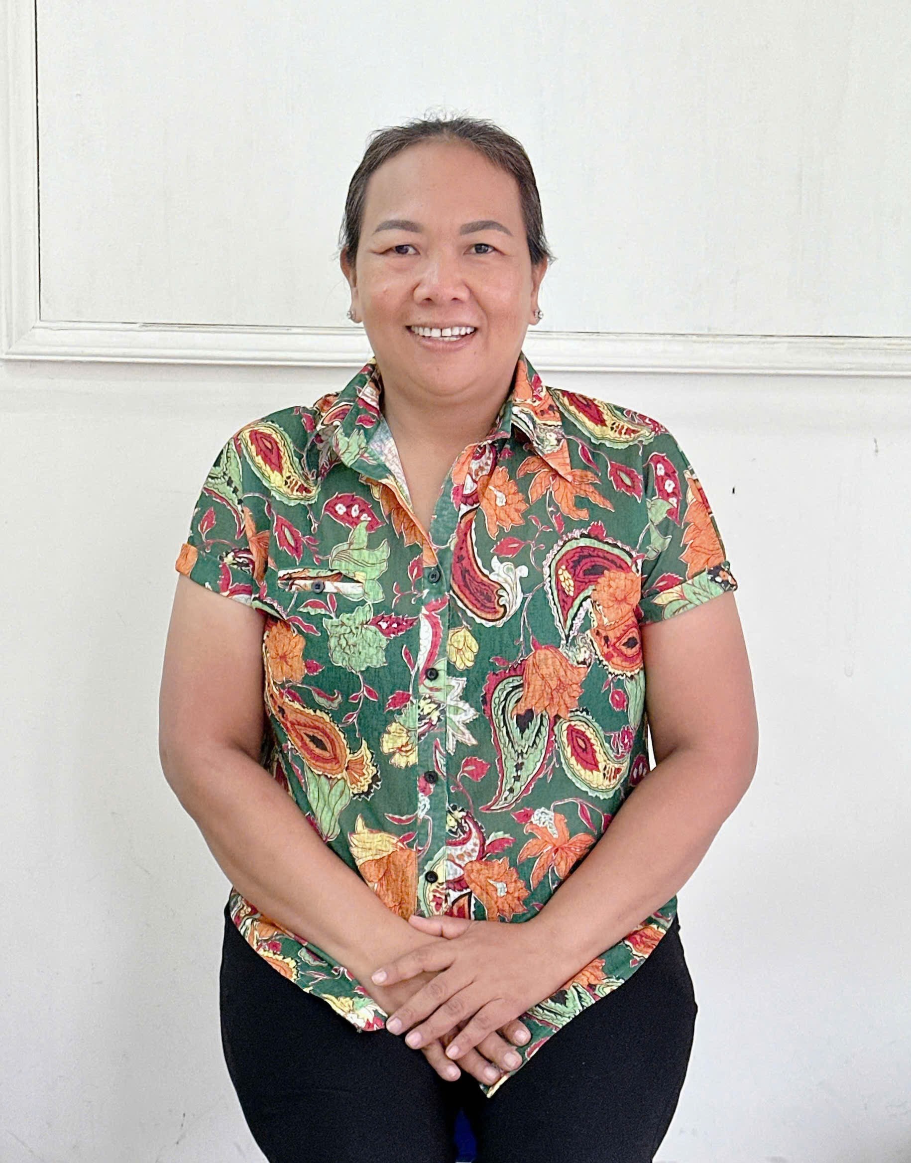 Em Tìm Việc Cho Chị  Vân