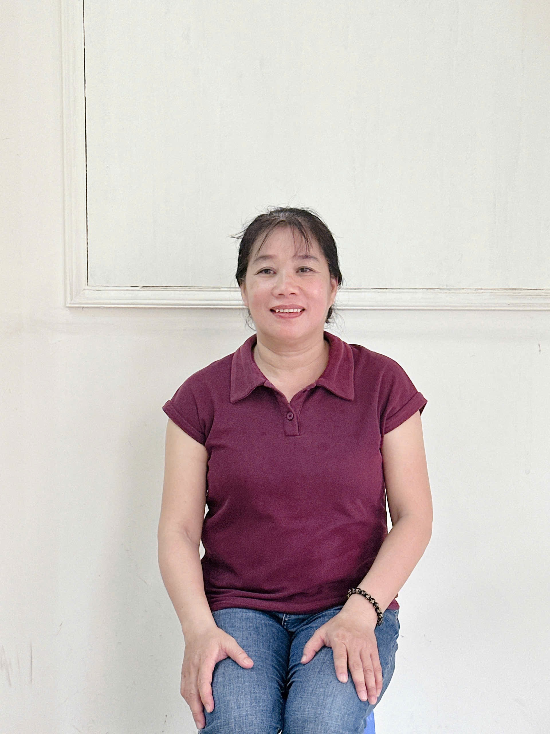 Em Tìm Việc Cho Chị Lệ Thủy