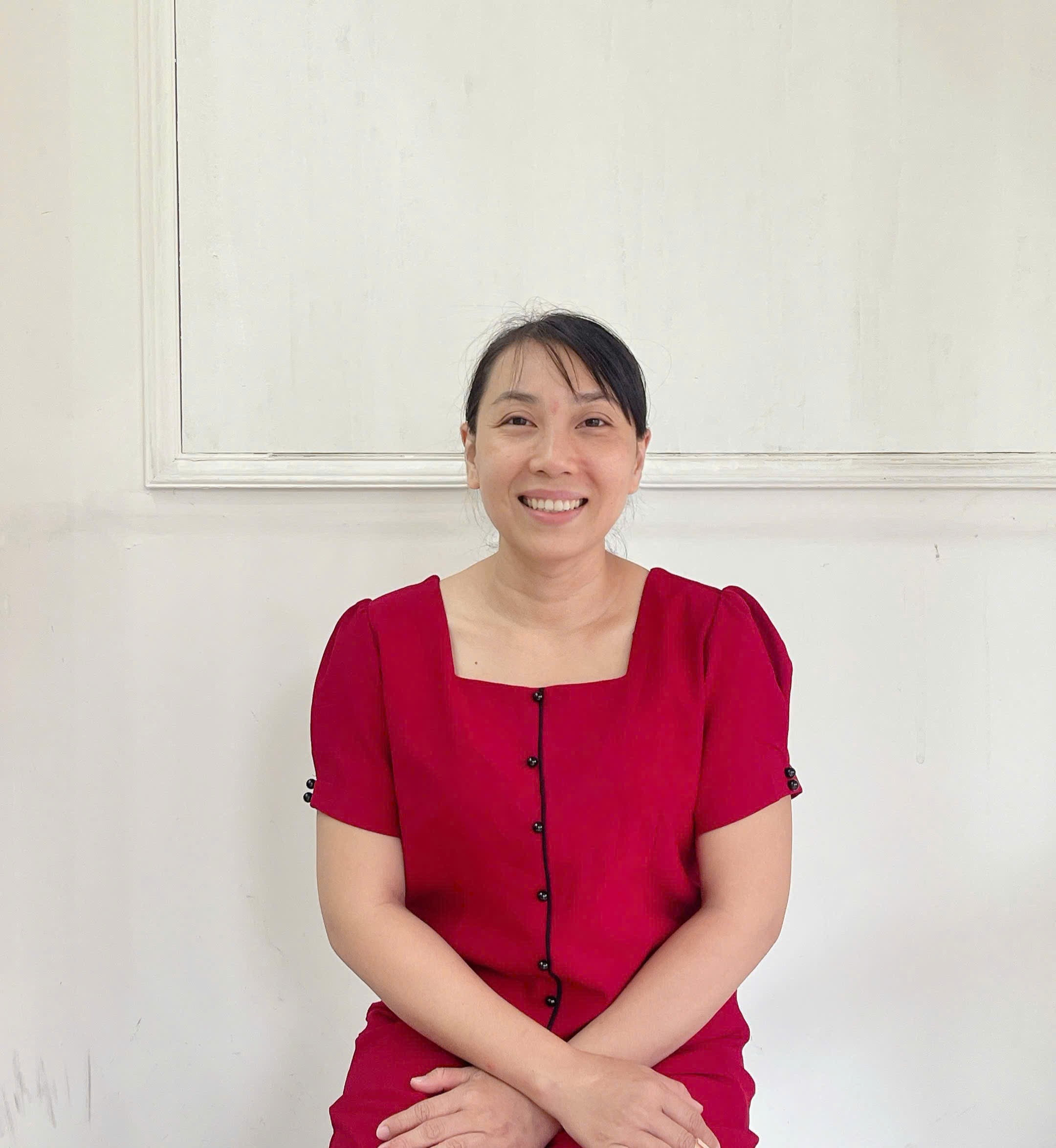 Em tìm việc cho chị Trang