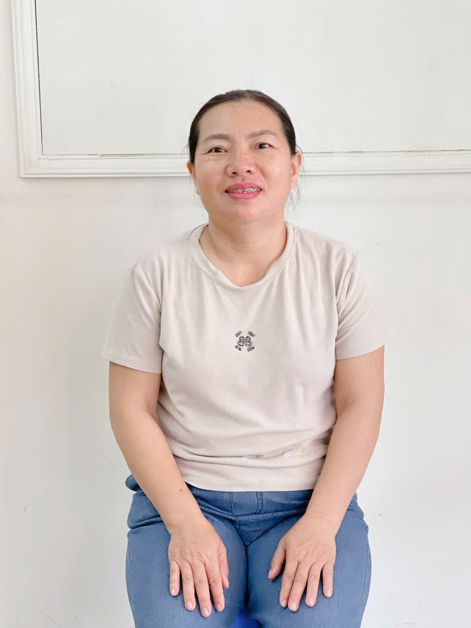 Em tìm việc cho chị Thắm