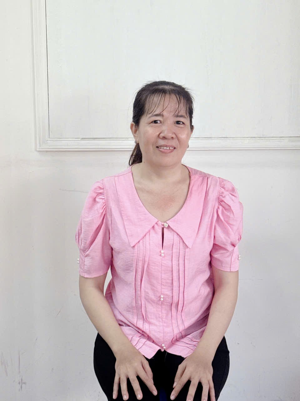 Em tìm việc cho chị Thúy
