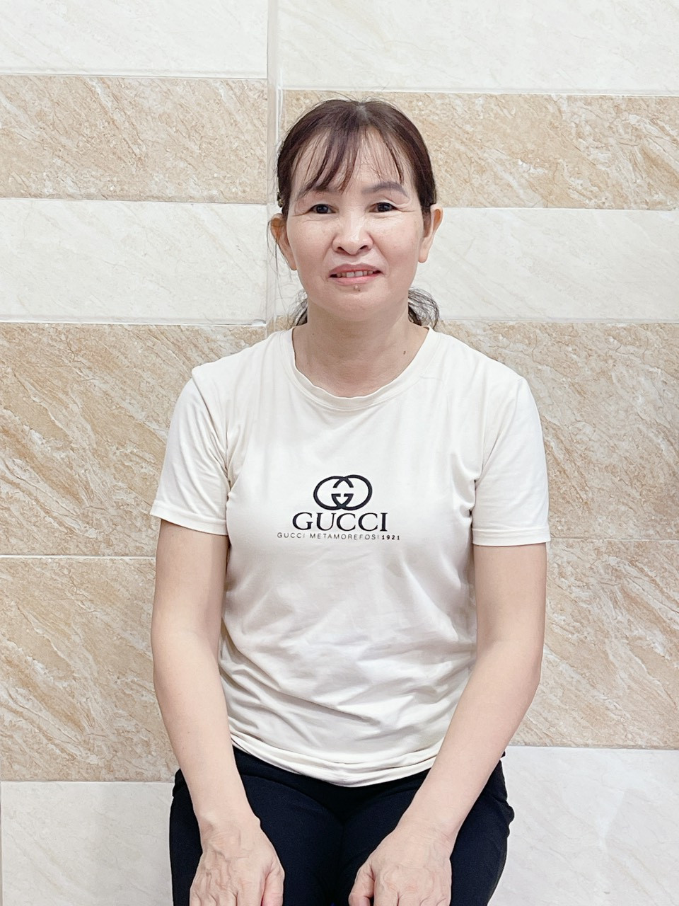 Em tìm việc cho chị Mãi