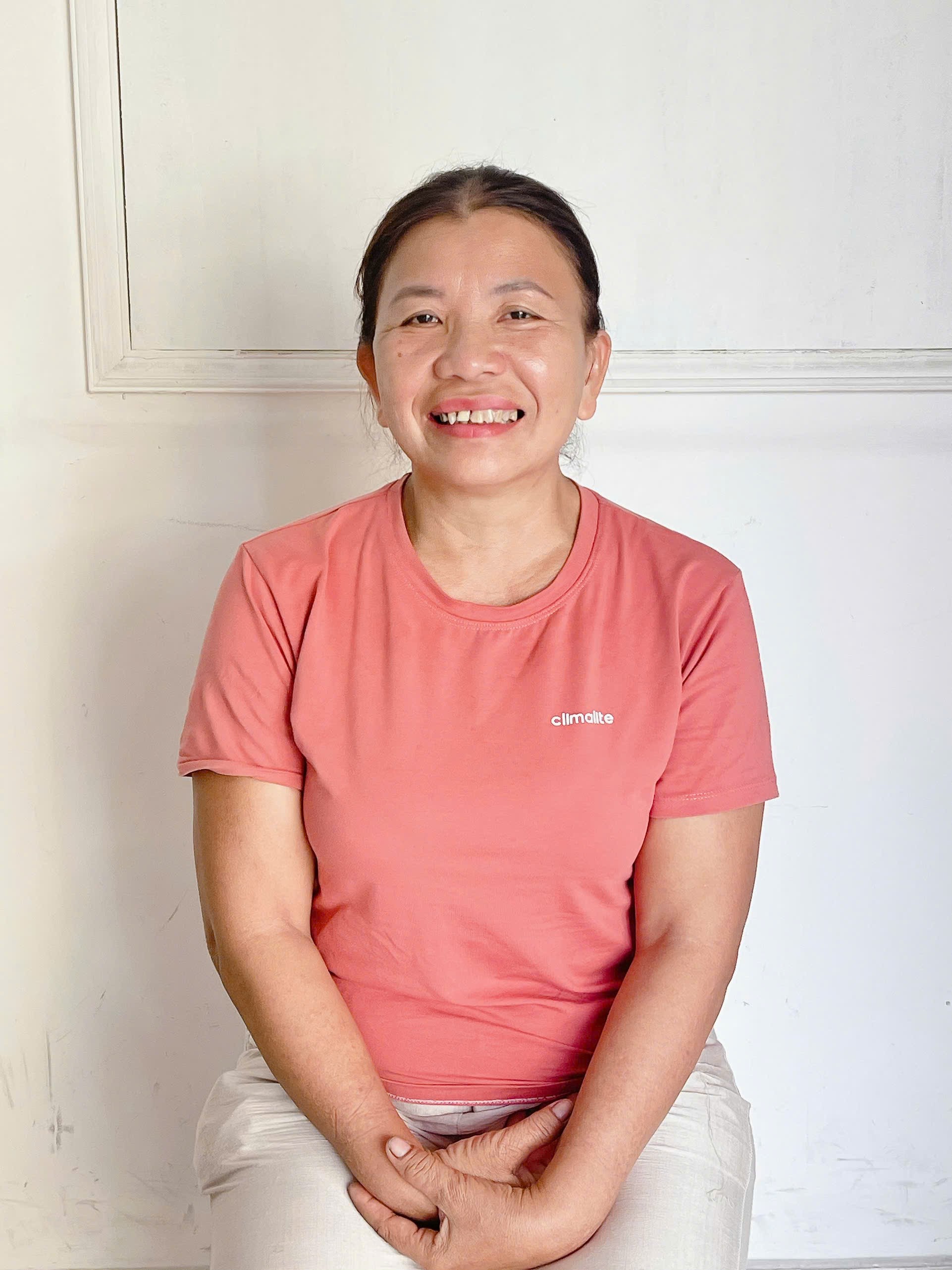 Em tìm việc cho chị  Niềm