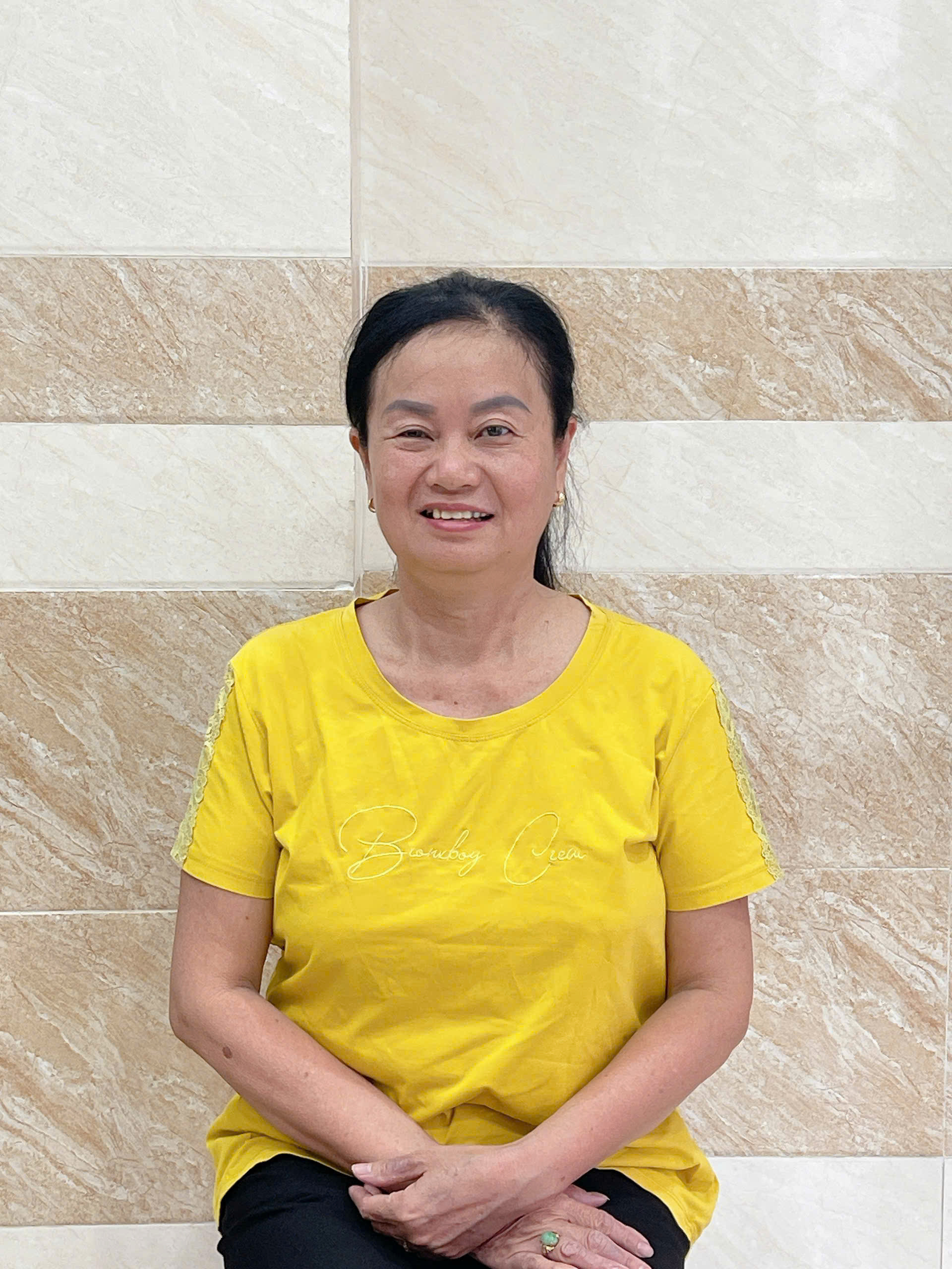 Em Tìm Việc Làm Cho Cô Loan