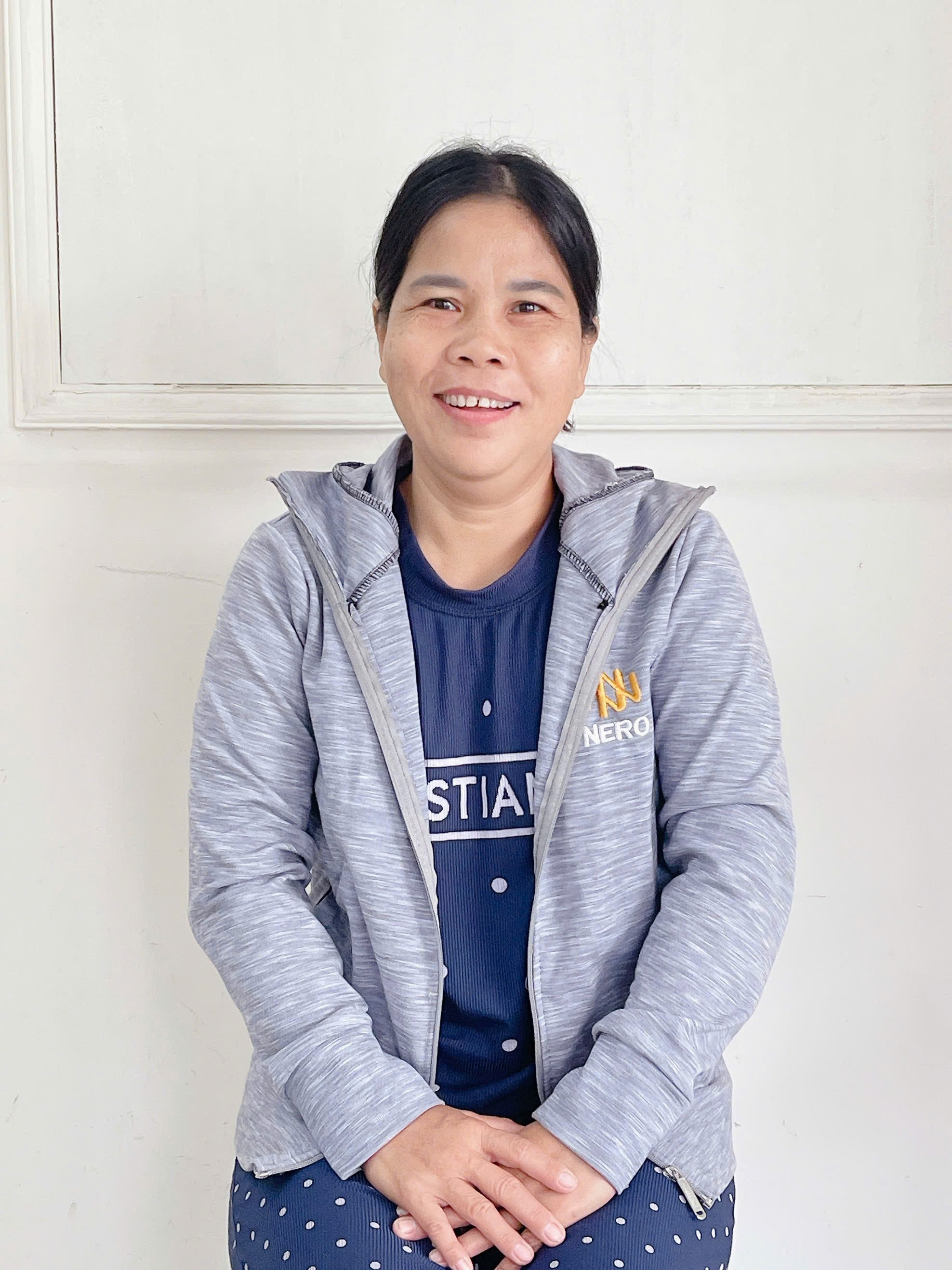 Em tìm việc cho chị Lộc