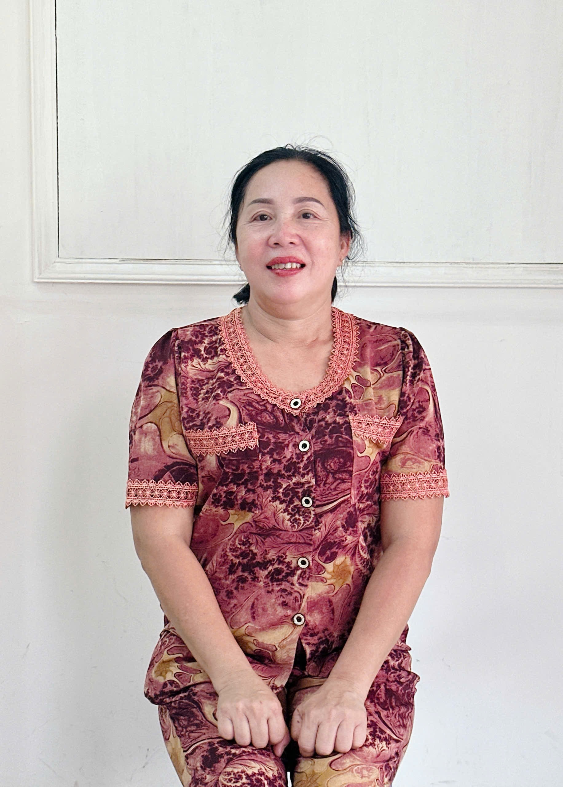 Em tìm việc cho cô Thủy