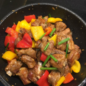 Cần người phụ giúp việc nhà Quận 12 -  Lương 12 triệu ( bao ăn ở )