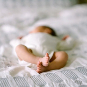 EM TÌM CHỊ BẢO MẪU CHO BÉ 4 THÁNG TUỔI LƯƠNG 10TR TẠI PHAN ĐĂNG LƯU- BÌNH THẠNH