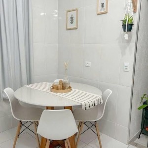 Nhà 1 trệt ở gần chợ Thới Tứ - Hóc Môn. Có 2 vc + 1 bé 10 tháng. Cần người giúp việc đi về