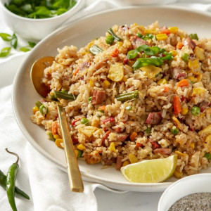 Tìm Người Phụ Giúp Việc Nhà Khu Vực Q4 - Thu Nhập Tốt!lương 12 Triệu ( Bao Ăn Ở )