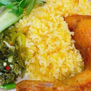 QUÁN CƠM GÀ XỐI MỠ TẠI GÒ VẤP CẦN TUYỂN 2 NỮ PHỤ QUÁN LƯƠNG 8TR