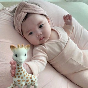 Chung cư Quận Bình Chánh nhà 2 vợ chồng 2 bé ( 6 tháng và 6 tuổi ).