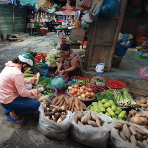 Cần Chị Bảo Mẫu, Dưới 45 Tuổi.