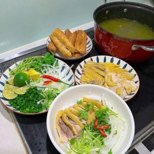 Vợ Chồng Em Đang Cần Chị Về Làm Việc, Nấu Ăn Cơ Bản Cho Đi Gia Đình Ở Võ Thị Sáu- Quận 3