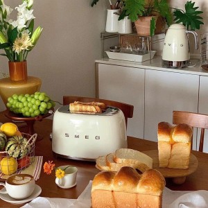 Cần cô gvn - phụ trông bé, nhà ở Tân Bình, 1 trệt 3 lầu. Lương 12tr ( khi làm tốt )