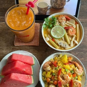 Quận 5- cần chị về chăm  bà 80 tuổi còn minh mẫn