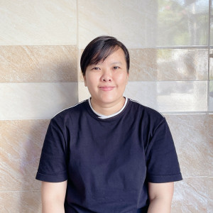 Chị Khương 35 tuổi người miền Tây . Trình độ: Trung cấp – Biết tiếng Nhật.