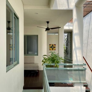Nhà 3 tầng, có 2 vợ chồng và 1 bé học lớp 2 ở Tân Lập - Thủ Đức