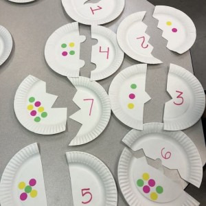 Cần cô chăm bé 2 tuổi ở lại – bao ăn ở, quận 10 , Lương 12 triệu bao ăn ở .