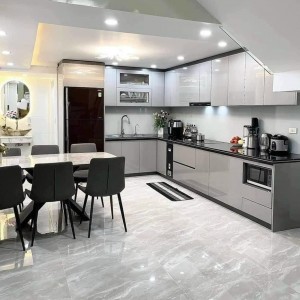 Gia đình trẻ ở Quận 7 cần cô giúp việc ở lại