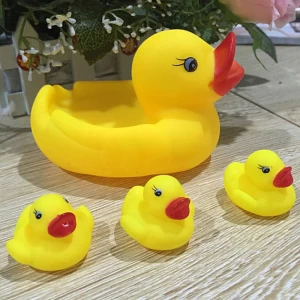 Tuyển chị bảo mẫu, Lương: 11 triệu, nhà ở quận 4. Độ tuổi từ 54 tuổi đổ lại.( bao ăn ở )