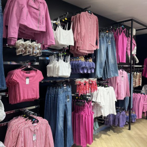 Cần gấp nữ đủ 18 - 24 tuổi ( bao ăn ở lại )