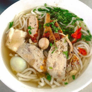 Quán bánh canh chả cá Phan Thiết ở phường Tân Phú , quận 7