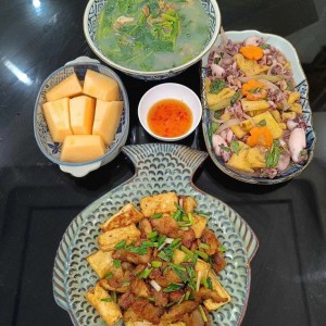 LƯƠNG 12TR EM CẦN TÌM CHỊ VỀ GIÚP VIỆC - NẤU ĂN TẠI ĐƯỜNG TÔ HIẾN THÀNH- QUẬN 10