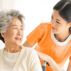 CẦN CÔ CHĂM SÓC BÀ ĂN Ở LẠI- VIỆC ỔN ĐỊNH LƯƠNG 11 TRIỆU TẠI ĐƯỜNG LÝ THƯỜNG KIỆT- QUẬN 11