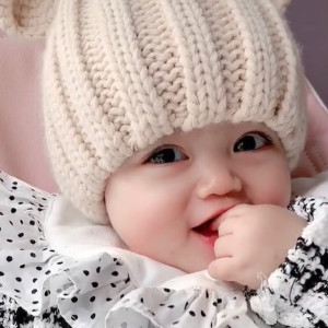 Tuyển chị bảo mẫu, độ tuổi từ 45 tuổi đổ lại. Lương: 11 triệu.