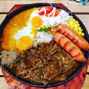 Quán bò né ở Tân Bình