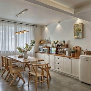 Gia đình nhà em rộng rãi tại Rạch Cát, Quận 8 -  Lương 9tr, sau 2–3 tháng tăng 11tr