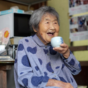 CẦN CHỊ VỀ CHĂM BÀ, BÀ BỊ BỆNH NẰM 1 CHỖ LƯƠNG 10 TRIỆU TẠI GÒ VẤP