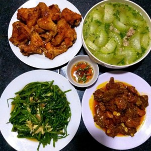 TUYỂN CÔ GIÚP VIỆC - NẤU ĂN LƯƠNG 12 TRIỆU  TẠI ĐƯỜNG PHỔ QUANG- PHÚ NHUẬN