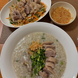 Tuyển giúp việc ở lại nhà 1 trệt 1 lầu đường Lê Hồng Phong, Dĩ An