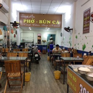 Nữ đủ 16 – 45 tuổi ( bao ăn ở lại )