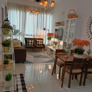 Em cần chị giúp việc nhà , nhà ở gần chợ Thủ Đô Quận 5, Lương 12 triệu.