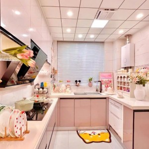 Cần cô chăm bà đi lại yếu cần hỗ trợ ở Phường Đa Kao, Quận 1