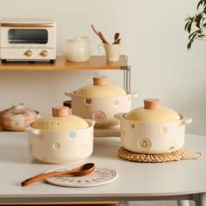 Gia đình trẻ cần người giúp việc ở Quang Trung- Quận 9, nhà trung tâm  Coopmark- bao ăn ở 