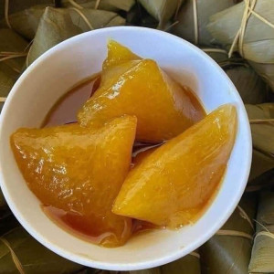 Gia đình có 3 người lớn cần tìm chị về nội trợ