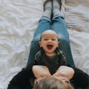 2 tháng lên 13tr - cần người chăm bé 10 tháng tuổi, Gia đình ở chung cư Vinhomes Grand Park Quận 9