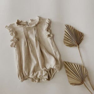 Cần chị Chăm bé , nhà ở Ngô Thị Thu Minh quận tân bình , Lương 11 triệu ( bao ăn ở )