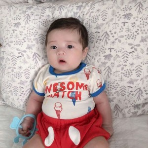 Em cần cô chăm bé ở quận 1 – chăm bé 10th  ( nhà có 2 bé song sinh – có 1 cô chăm bé rồi )