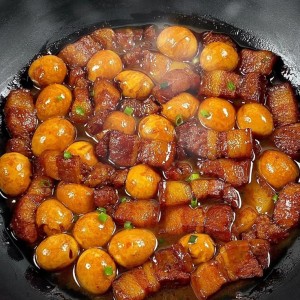 ĐÔNG HƯNG THUẬN- QUẬN 12- CẦN CHỊ PHỤ QUÁN BÚN BÒ HUẾ- BAO ĂN Ở- LƯƠNG 10 TRIỆU