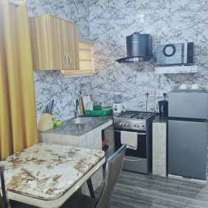 NHÀ 1 TRỆT 4 LẦU CẦN CÔ GIÚP VIỆC TẠI PHÚ NHUẬN