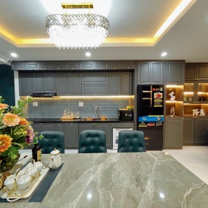 Cần chị chăm bé 18 tháng ,ở quận 2 , nhà chung cư