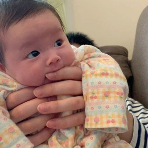 Tuyển gấp! Chăm bé 4 tháng Quận 3 - Lương 13 triệu ( bao ăn ở )