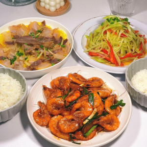 Cần chị chăm bà ở quận 8