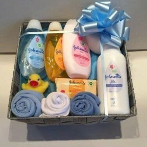 NHÀ Ở NGUYỄN VĂN HƯỞNG- QUẬN 2 CẦN CHỊ VỀ TRÔNG BÉ 8 THÁNG TUỔI LƯƠNG 10TR BAO ĂN Ở